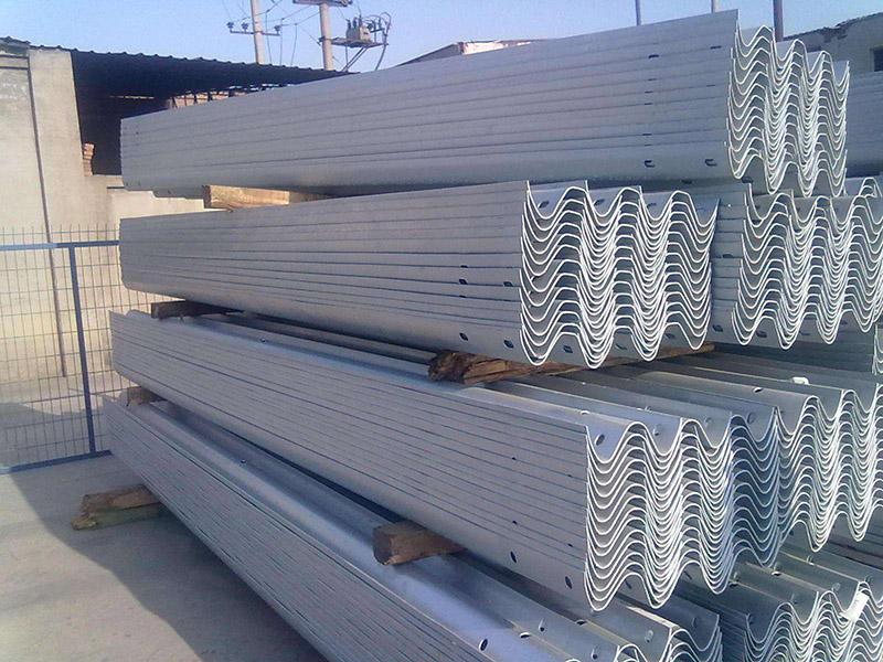 西藏波形護欄板